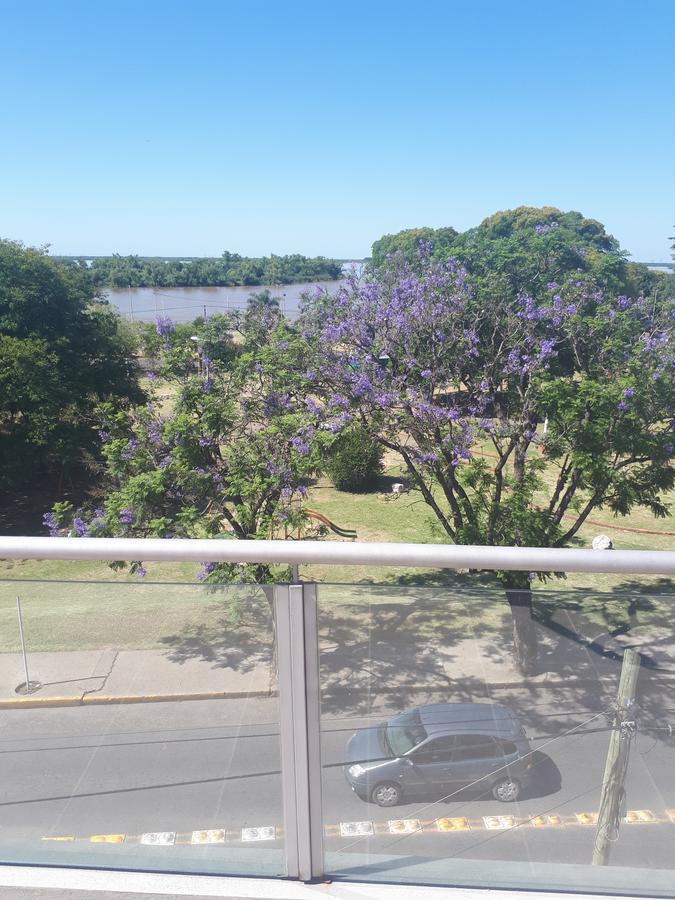 Frente Al Rio Apartment Parana Exterior photo